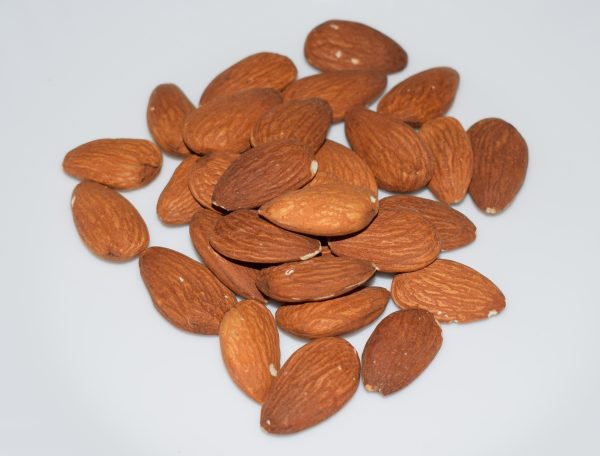 Buy Pure & Fresh American badam-almond , badam price 1kgin Pakistan - dryfruitfirm.pk