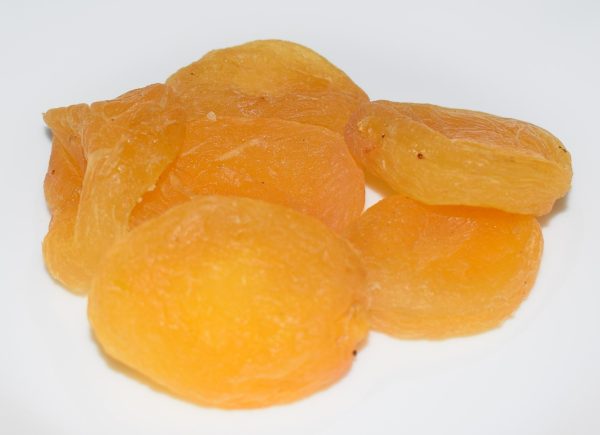 Buy fresh and sweet dried khubani/apricot dry fruit in Pakistan - dryfruitefirm.pk
